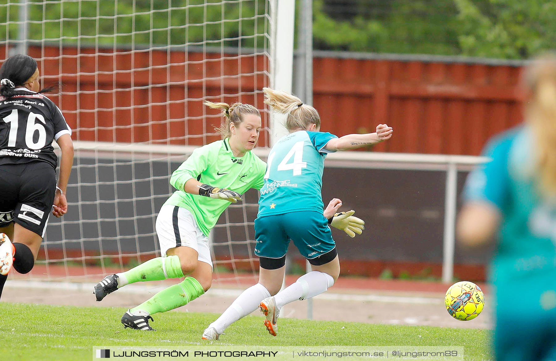 Skövde KIK-Alingsås FC United 1-5,dam,Södermalms IP,Skövde,Sverige,Fotboll,,2019,232105