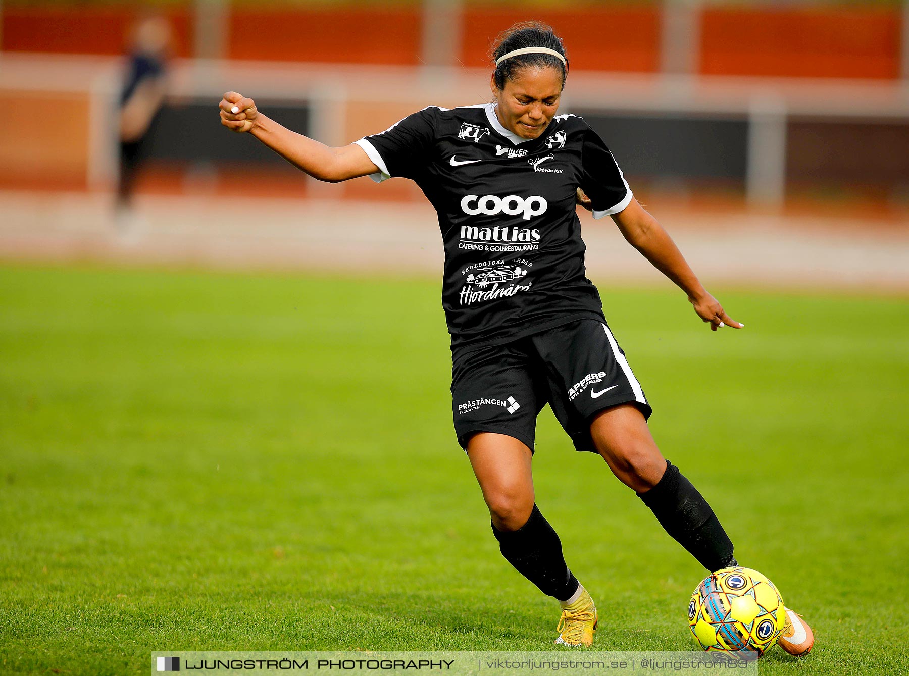 Skövde KIK-Alingsås FC United 1-5,dam,Södermalms IP,Skövde,Sverige,Fotboll,,2019,232181