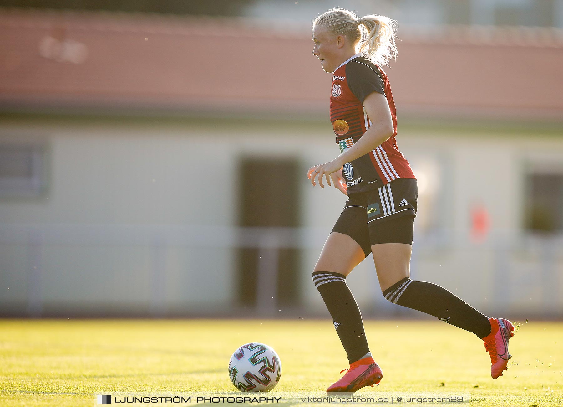 Lidköpings FK-Mallbackens IF Sunne 0-3,dam,Framnäs IP,Lidköping,Sverige,Fotboll,,2020,239771