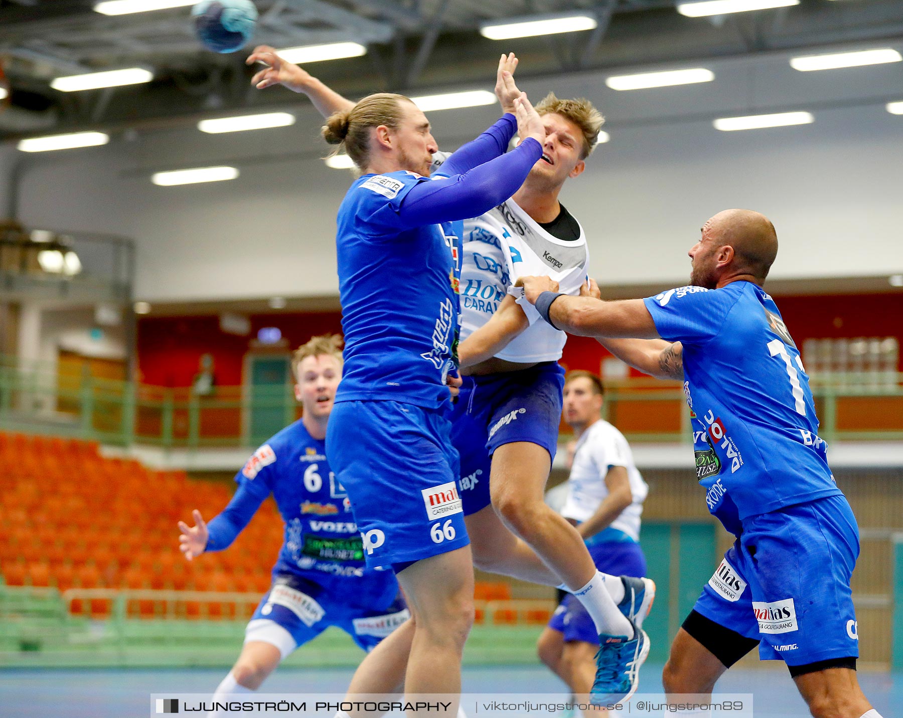 Träningsmatch IFK Skövde HK-IF Hallby HK 31-24,herr,Arena Skövde,Skövde,Sverige,Handboll,,2020,241121