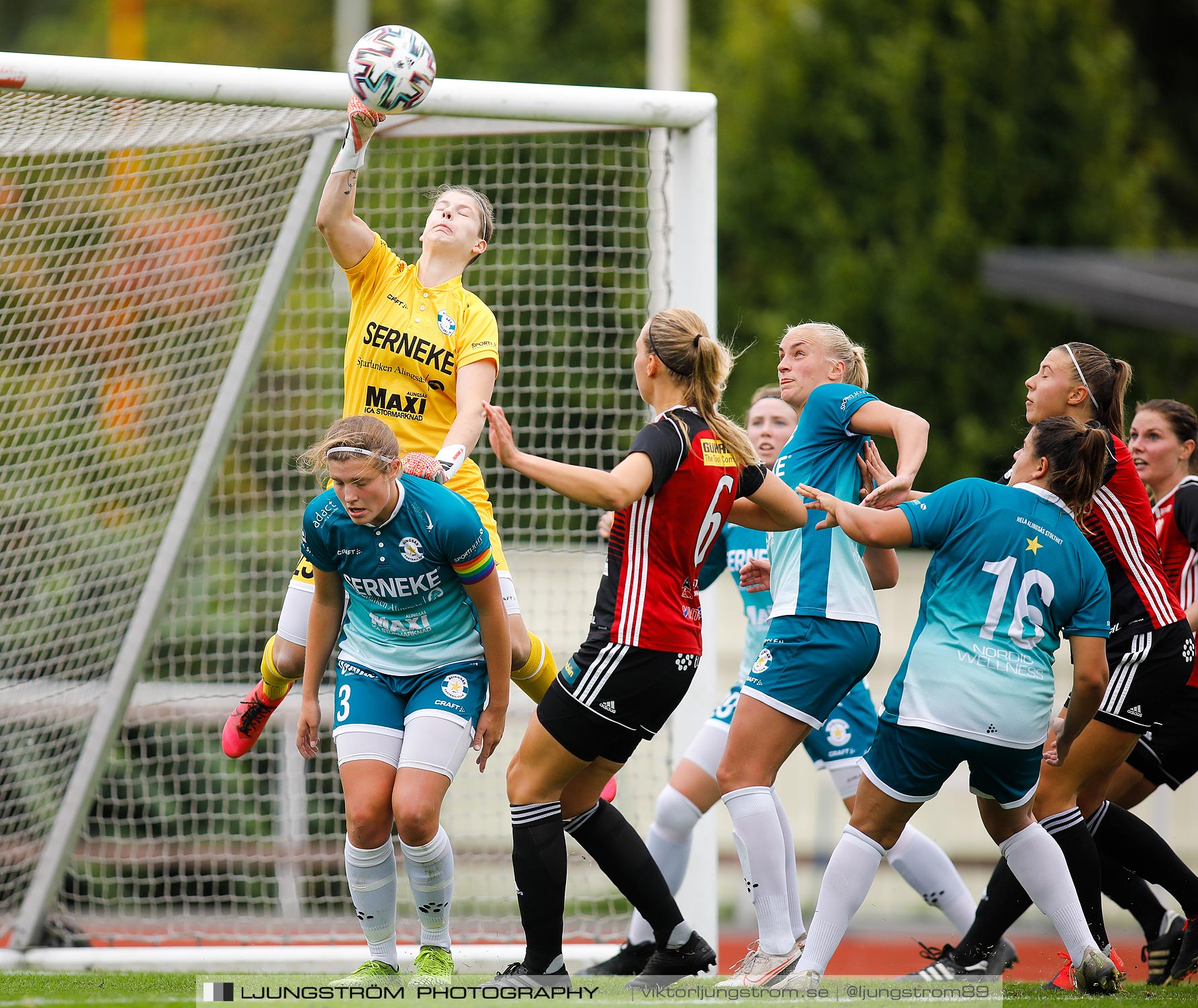 Lidköpings FK-Alingsås FC United 3-3,dam,Framnäs IP,Lidköping,Sverige,Fotboll,,2020,241667