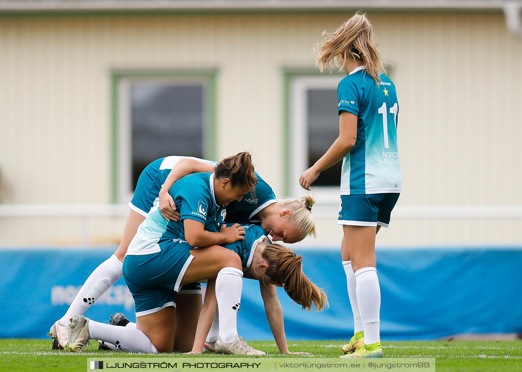 Lidköpings FK-Alingsås FC United 3-3,dam,Framnäs IP,Lidköping,Sverige,Fotboll,,2020,241673