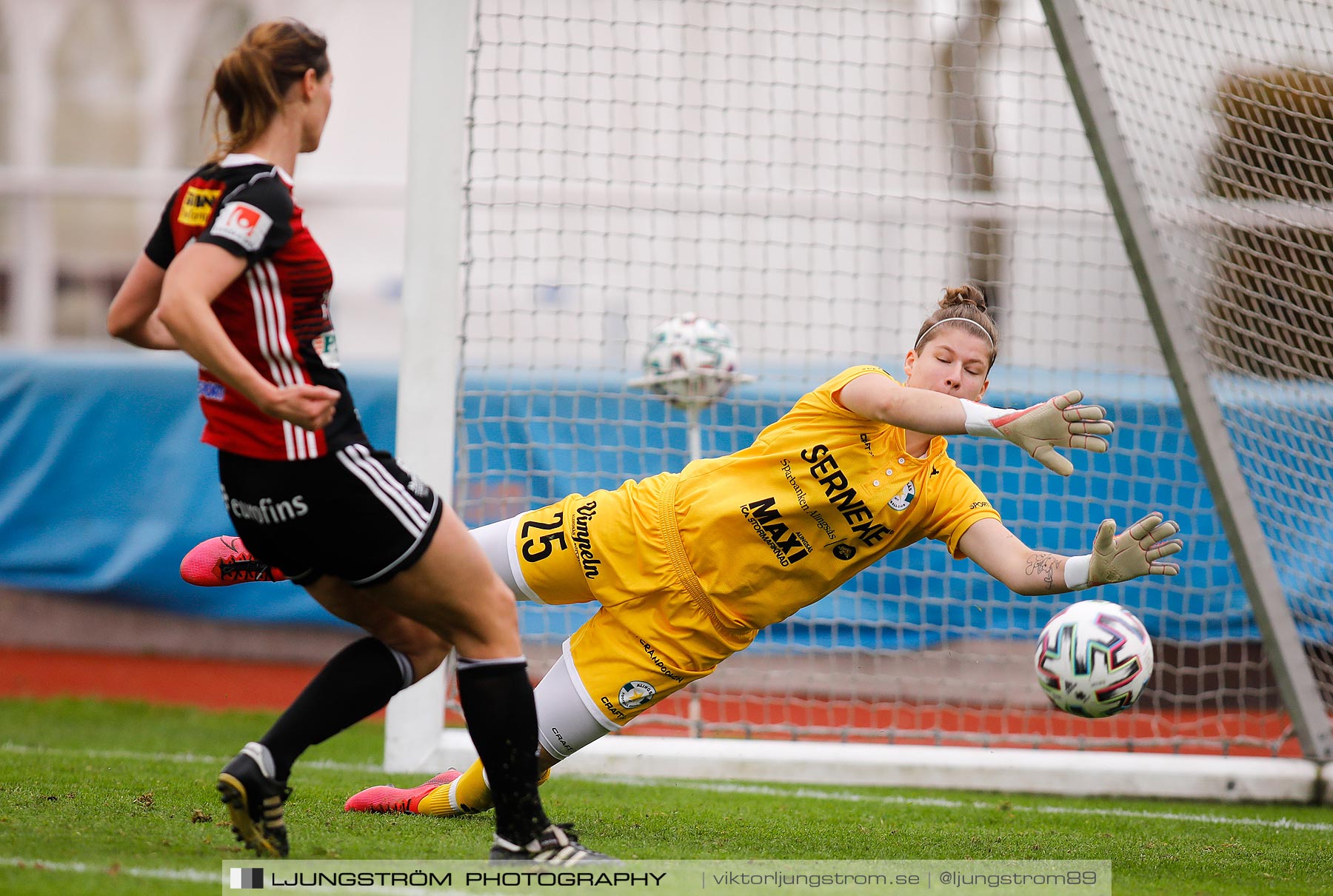 Lidköpings FK-Alingsås FC United 3-3,dam,Framnäs IP,Lidköping,Sverige,Fotboll,,2020,241778