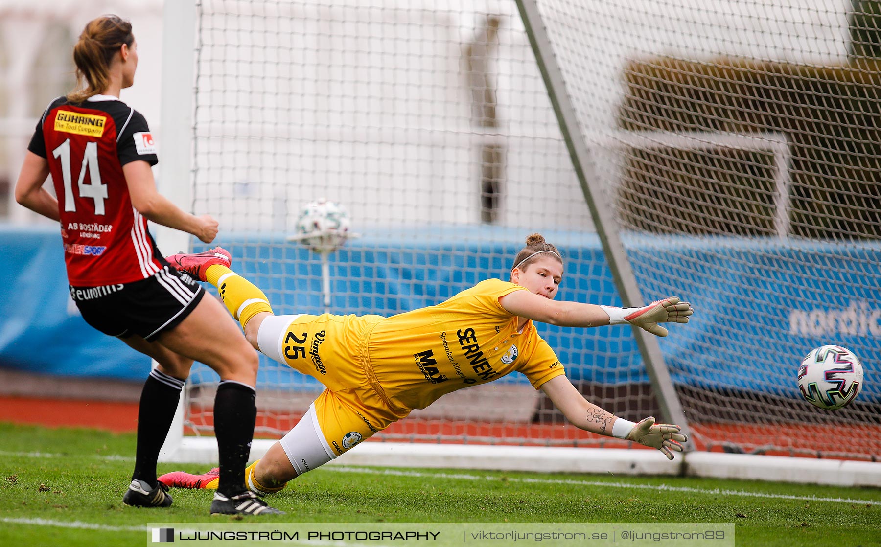 Lidköpings FK-Alingsås FC United 3-3,dam,Framnäs IP,Lidköping,Sverige,Fotboll,,2020,241779