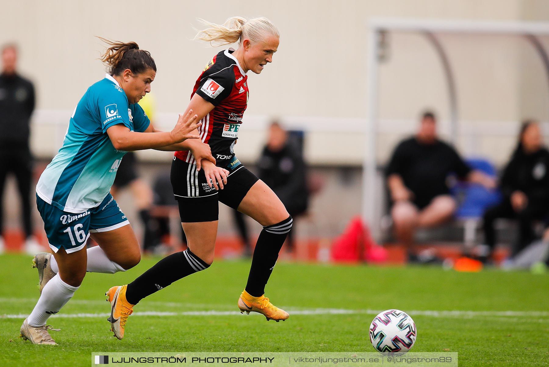 Lidköpings FK-Alingsås FC United 3-3,dam,Framnäs IP,Lidköping,Sverige,Fotboll,,2020,241788