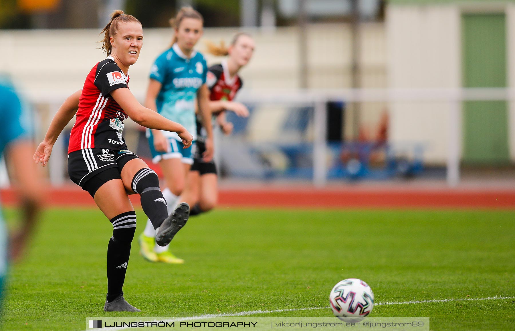 Lidköpings FK-Alingsås FC United 3-3,dam,Framnäs IP,Lidköping,Sverige,Fotboll,,2020,241838