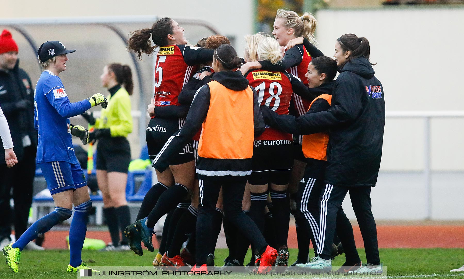 Lidköpings FK-IF Brommapojkarna 3-2,dam,Framnäs IP,Lidköping,Sverige,Fotboll,,2020,245307