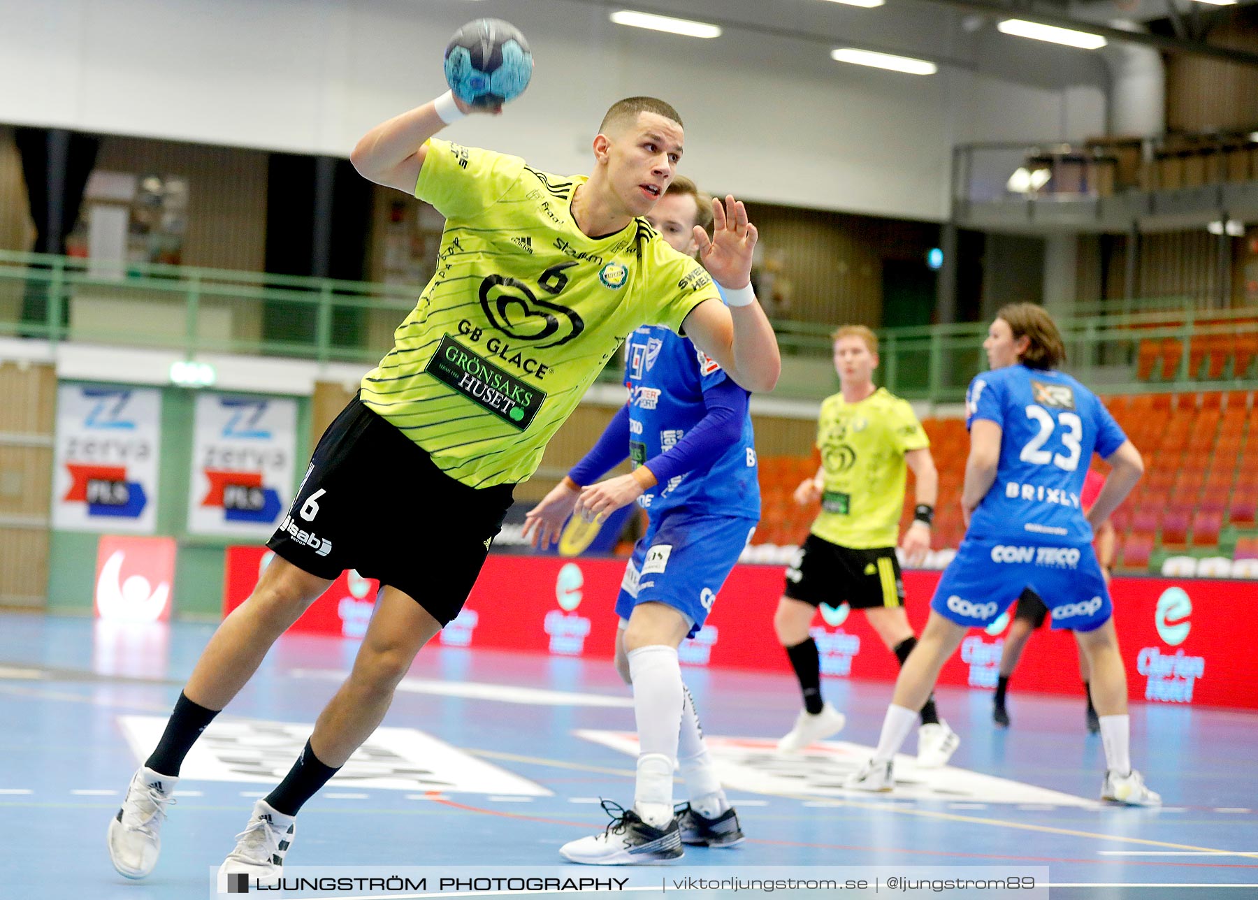 IFK Skövde HK-IK Sävehof 23-32,herr,Arena Skövde,Skövde,Sverige,Handboll,,2020,247877