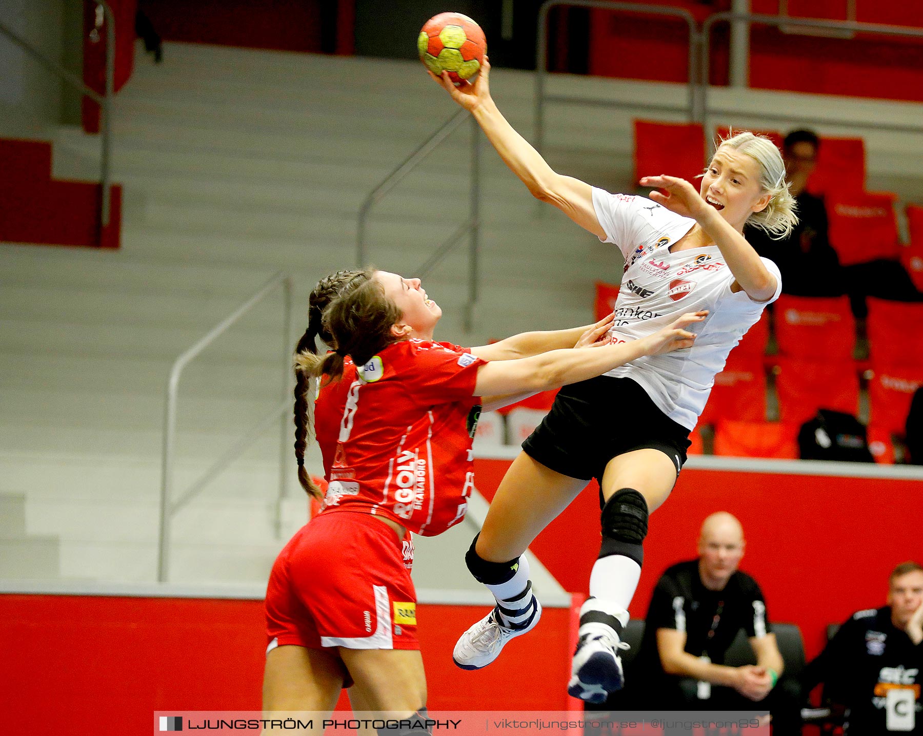 Skövde HF-Lugi HF 29-26,dam,Skövde Idrottshall,Skövde,Sverige,Handboll,,2021,252991