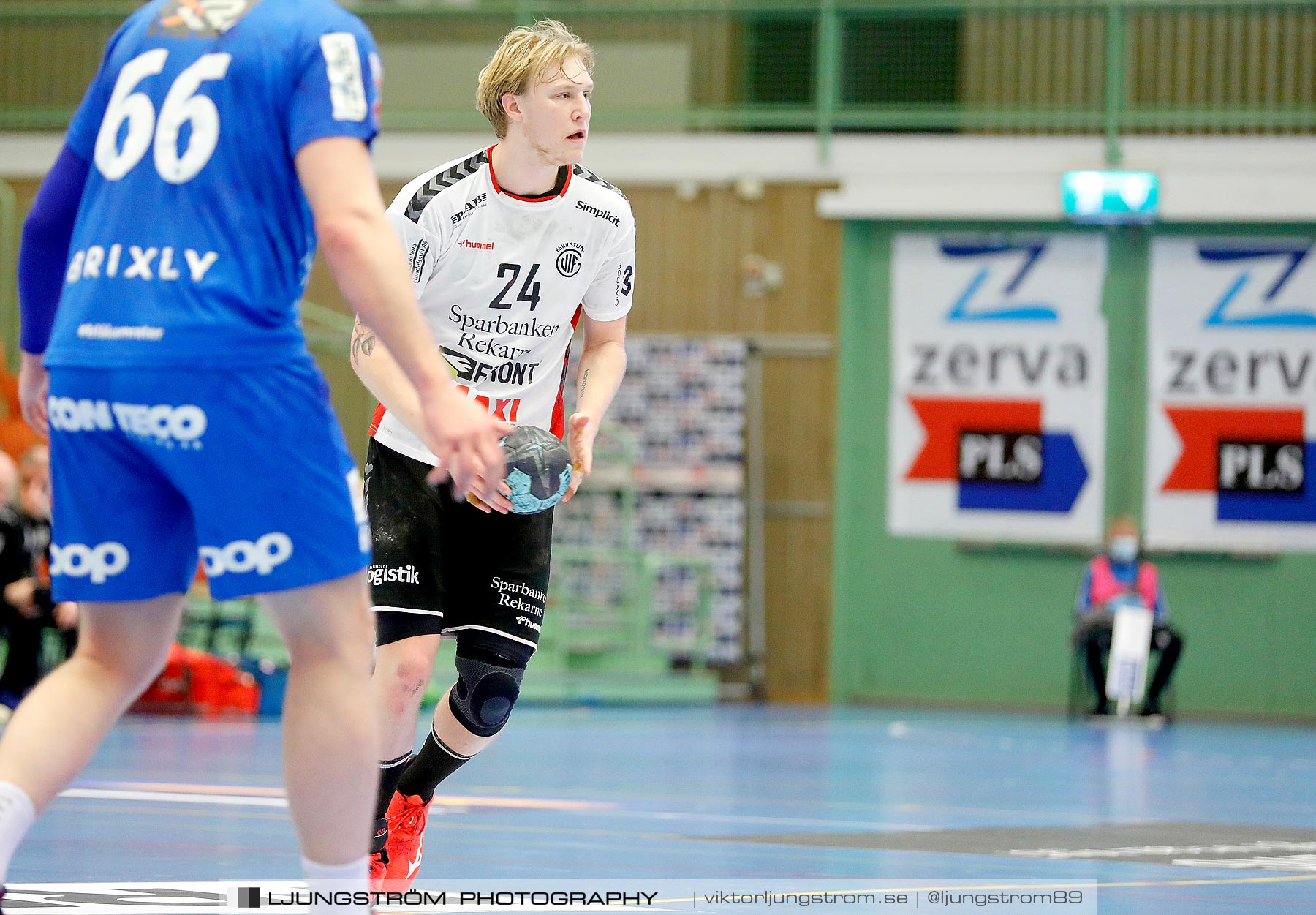 IFK Skövde HK-Eskilstuna Guif IF 27-27,herr,Arena Skövde,Skövde,Sverige,Handboll,,2021,255043