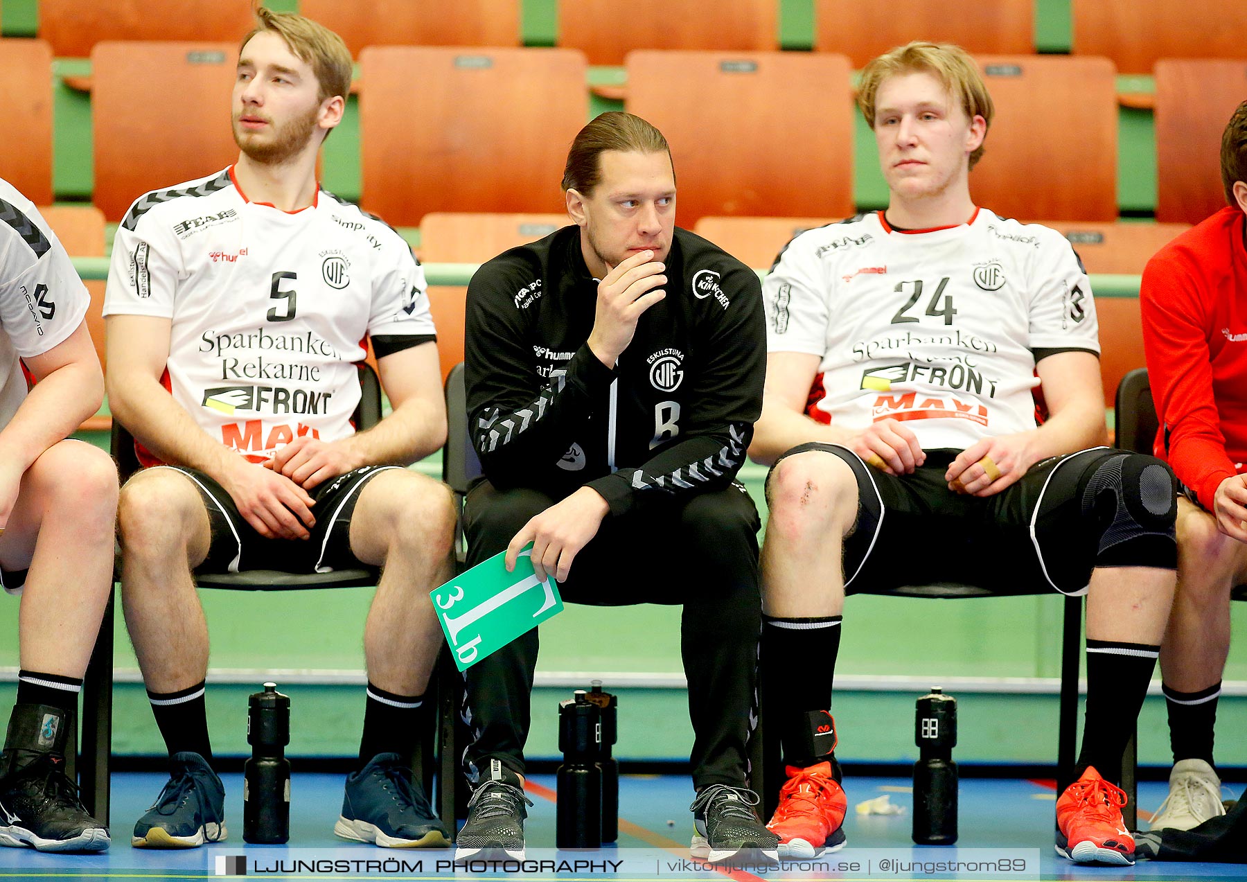 IFK Skövde HK-Eskilstuna Guif IF 27-27,herr,Arena Skövde,Skövde,Sverige,Handboll,,2021,255071