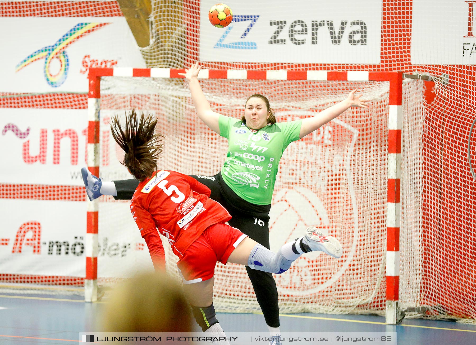 Skövde HF-HK Aranäs Kval till SHE match 3 30-24,dam,Skövde Idrottshall,Skövde,Sverige,Handboll,,2021,258051