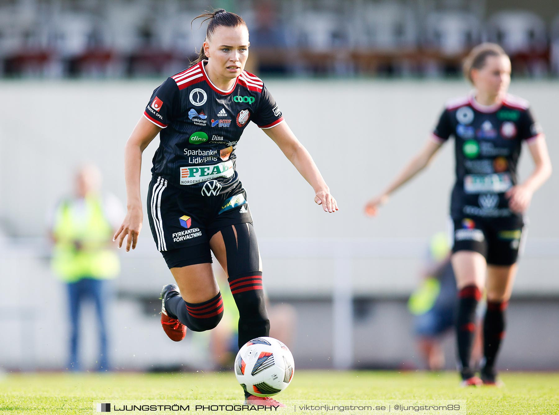 Lidköpings FK-Alingsås FC United 2-1,dam,Framnäs IP,Lidköping,Sverige,Fotboll,,2021,261980