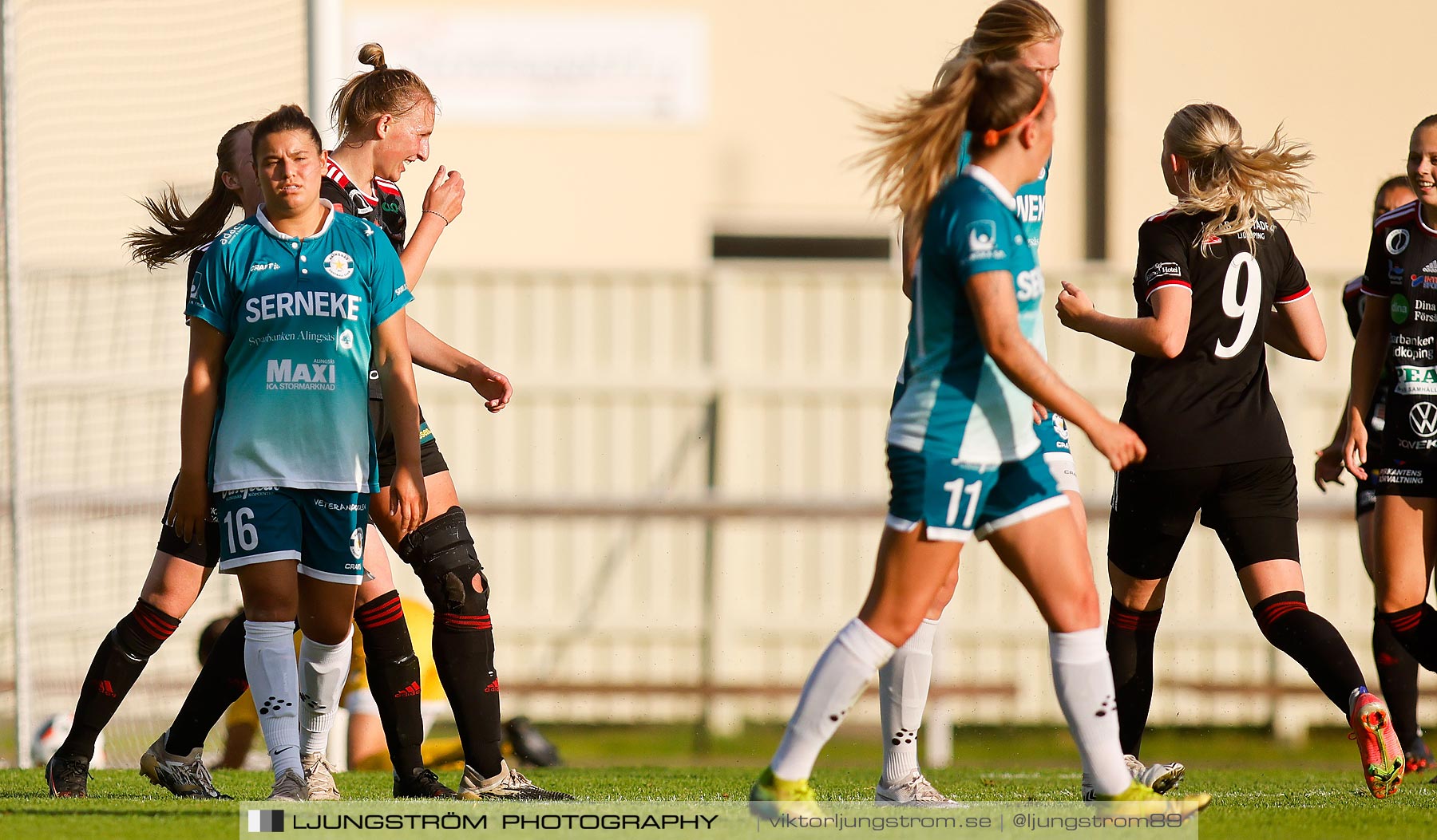 Lidköpings FK-Alingsås FC United 2-1,dam,Framnäs IP,Lidköping,Sverige,Fotboll,,2021,262080