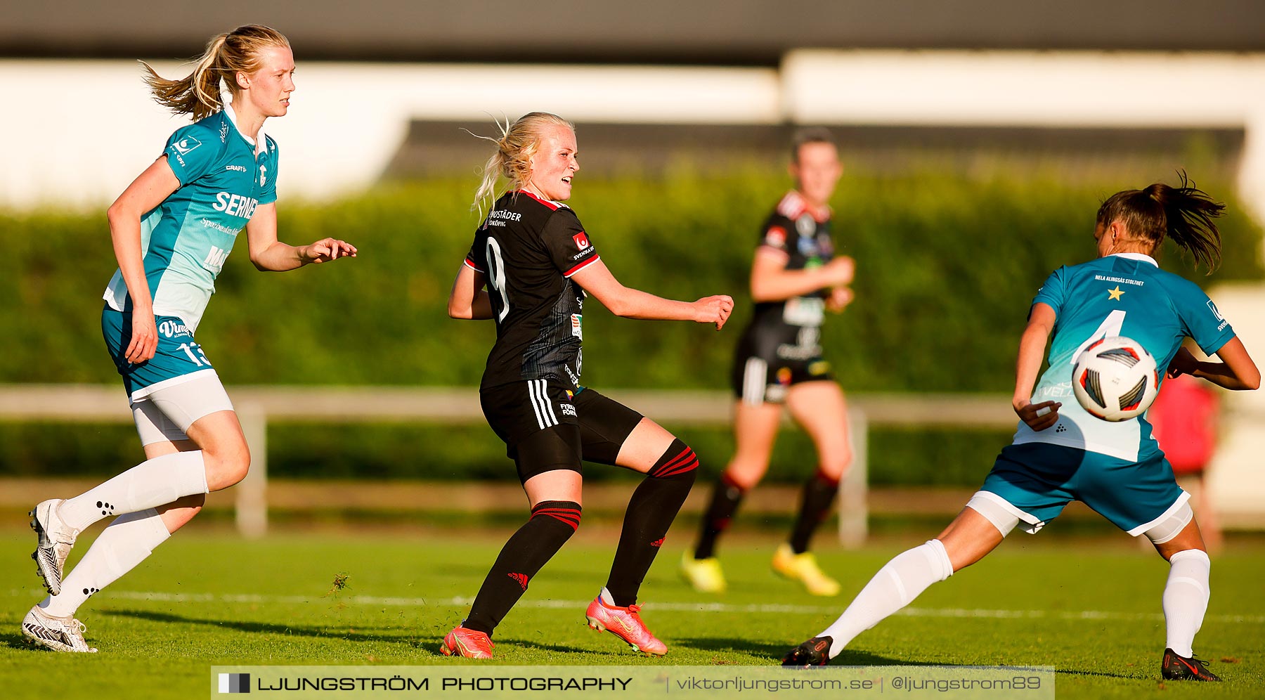 Lidköpings FK-Alingsås FC United 2-1,dam,Framnäs IP,Lidköping,Sverige,Fotboll,,2021,262121