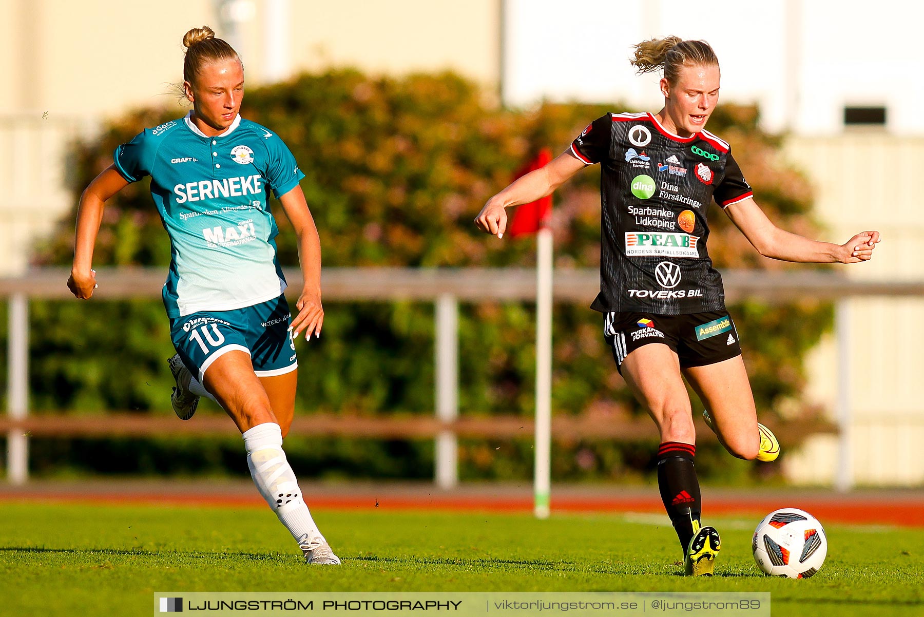 Lidköpings FK-Alingsås FC United 2-1,dam,Framnäs IP,Lidköping,Sverige,Fotboll,,2021,262123