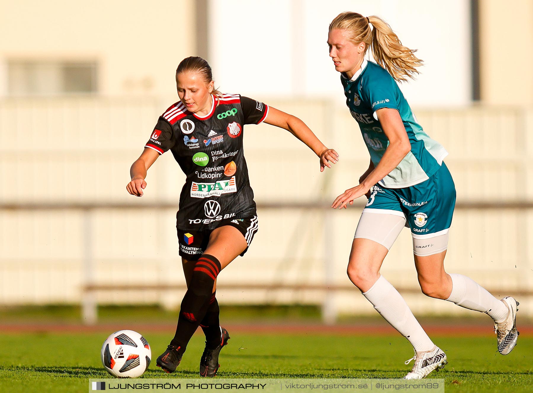 Lidköpings FK-Alingsås FC United 2-1,dam,Framnäs IP,Lidköping,Sverige,Fotboll,,2021,262135