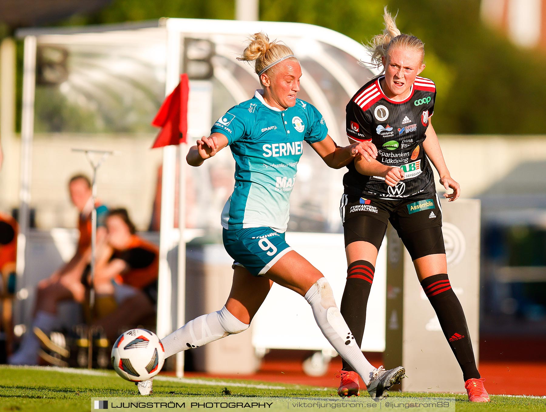 Lidköpings FK-Alingsås FC United 2-1,dam,Framnäs IP,Lidköping,Sverige,Fotboll,,2021,262151