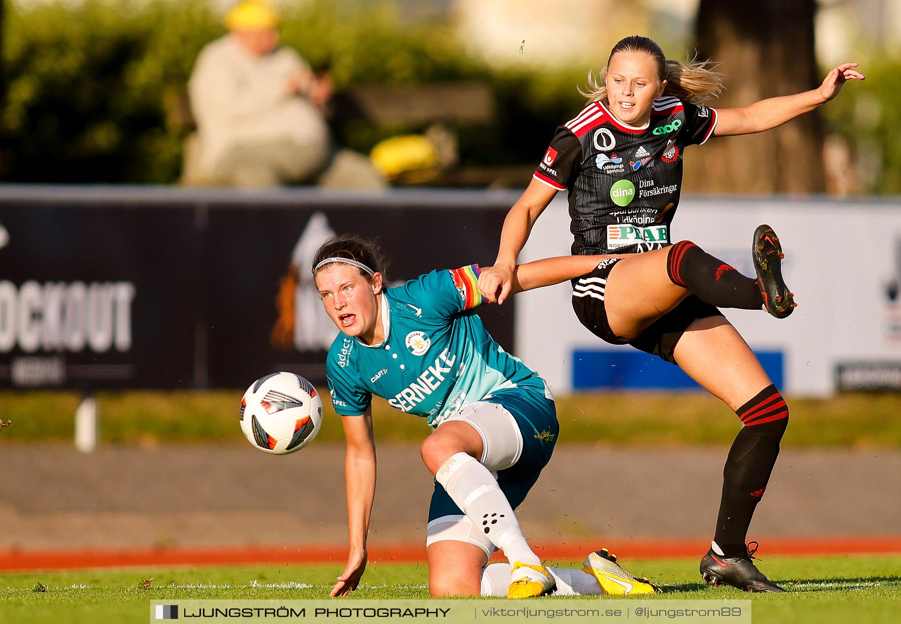 Lidköpings FK-Alingsås FC United 2-1,dam,Framnäs IP,Lidköping,Sverige,Fotboll,,2021,262166