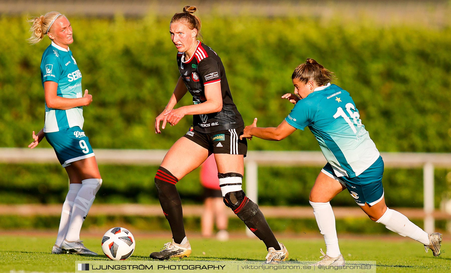 Lidköpings FK-Alingsås FC United 2-1,dam,Framnäs IP,Lidköping,Sverige,Fotboll,,2021,262169