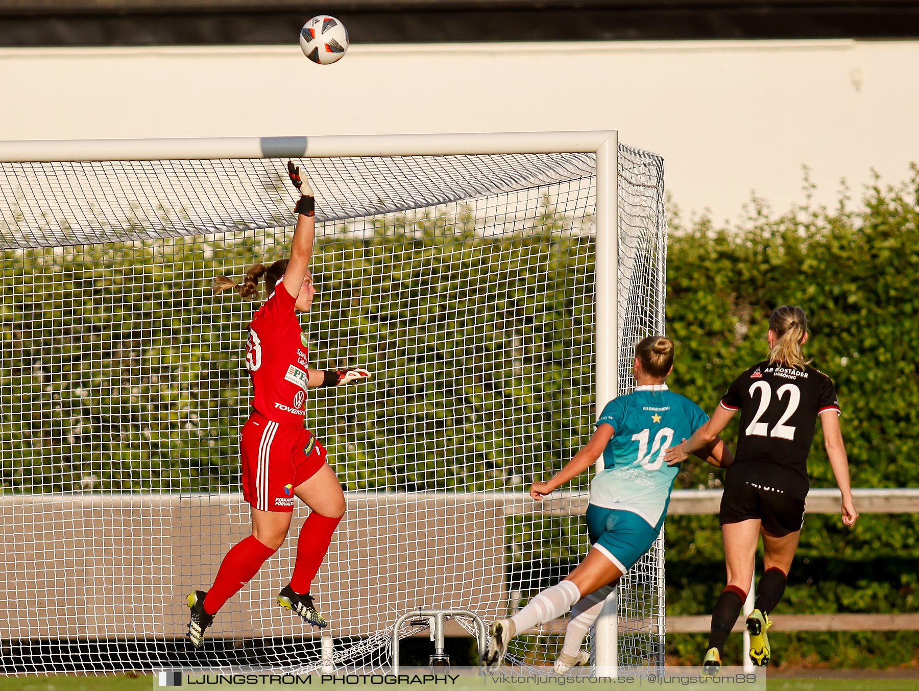 Lidköpings FK-Alingsås FC United 2-1,dam,Framnäs IP,Lidköping,Sverige,Fotboll,,2021,262182