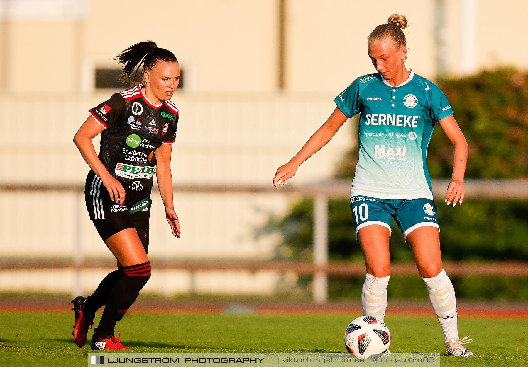 Lidköpings FK-Alingsås FC United 2-1,dam,Framnäs IP,Lidköping,Sverige,Fotboll,,2021,262230