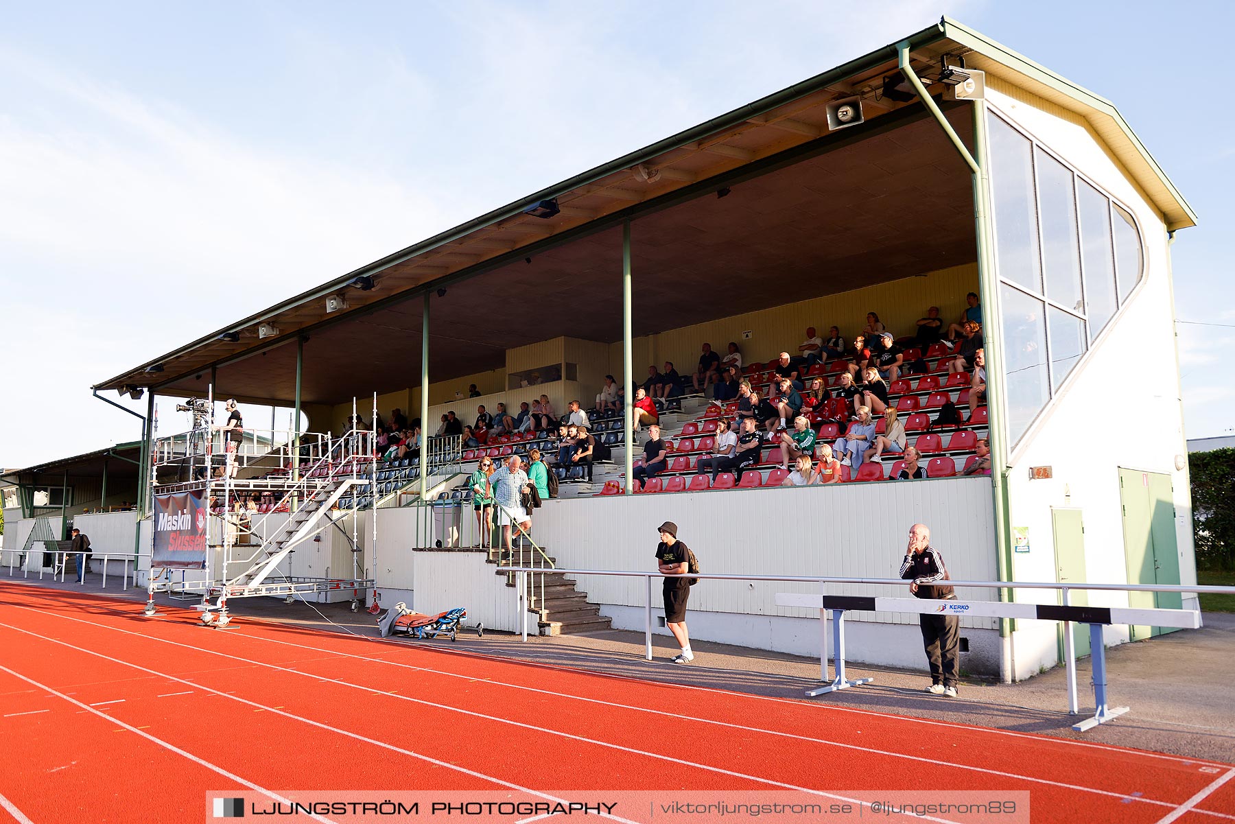 Lidköpings FK-Alingsås FC United 2-1,dam,Framnäs IP,Lidköping,Sverige,Fotboll,,2021,262235