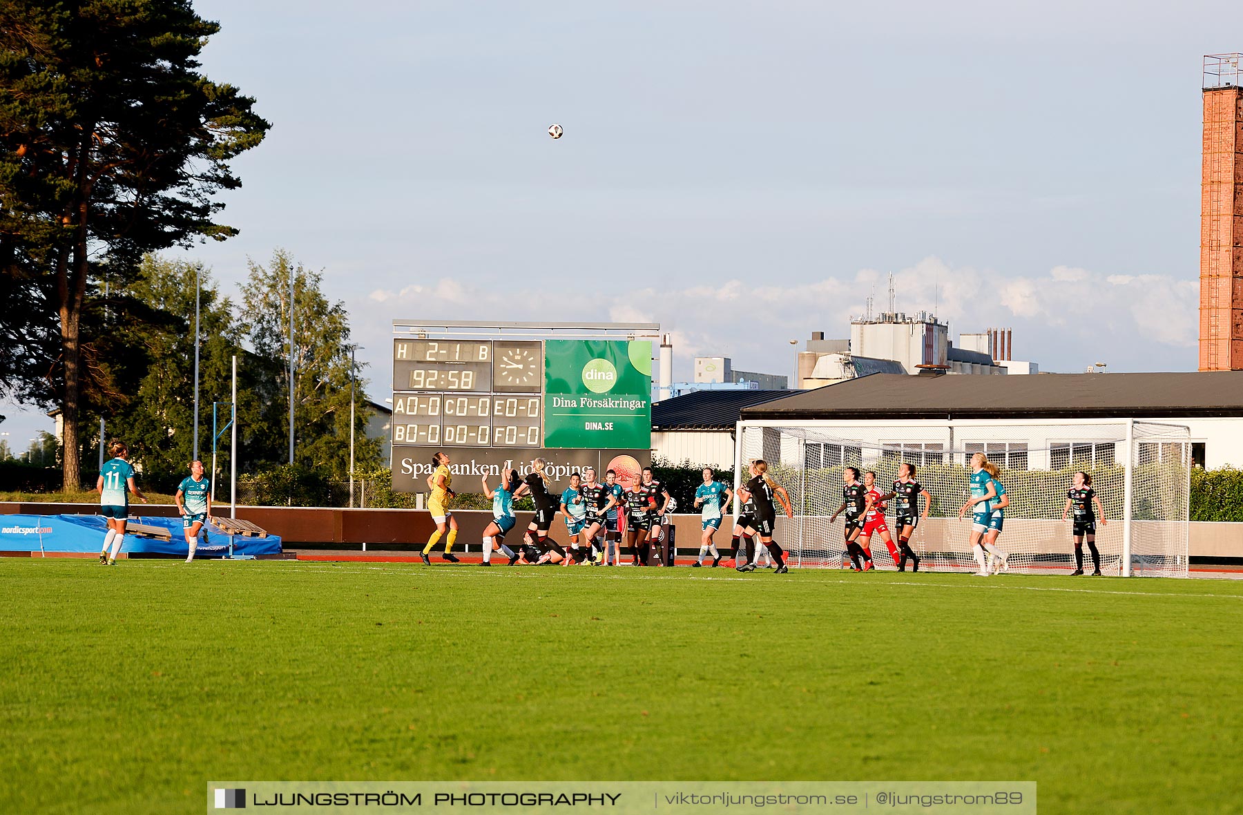 Lidköpings FK-Alingsås FC United 2-1,dam,Framnäs IP,Lidköping,Sverige,Fotboll,,2021,262242