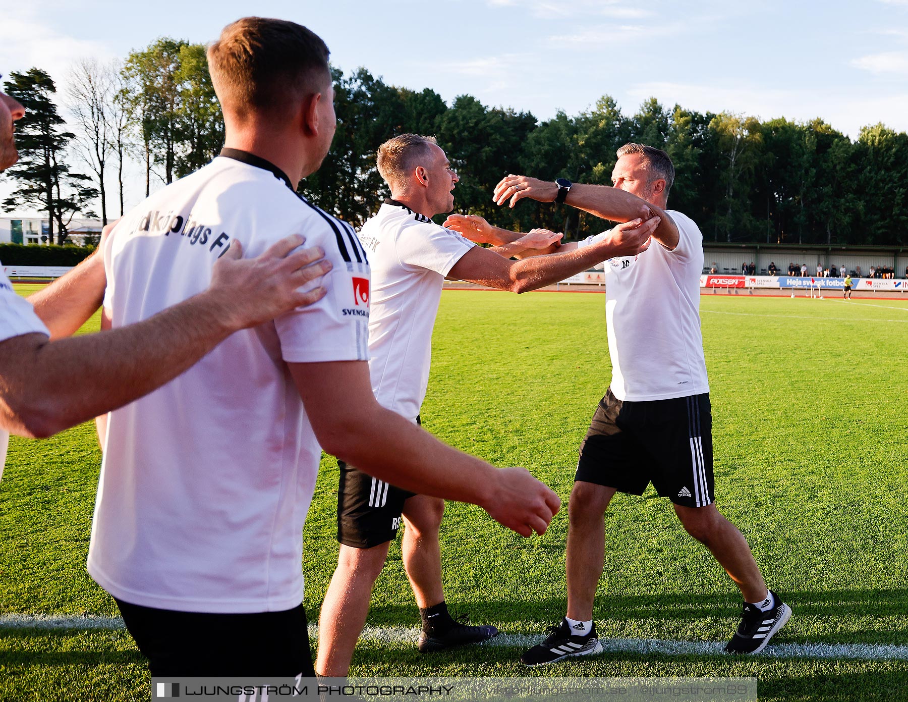 Lidköpings FK-Alingsås FC United 2-1,dam,Framnäs IP,Lidköping,Sverige,Fotboll,,2021,262245