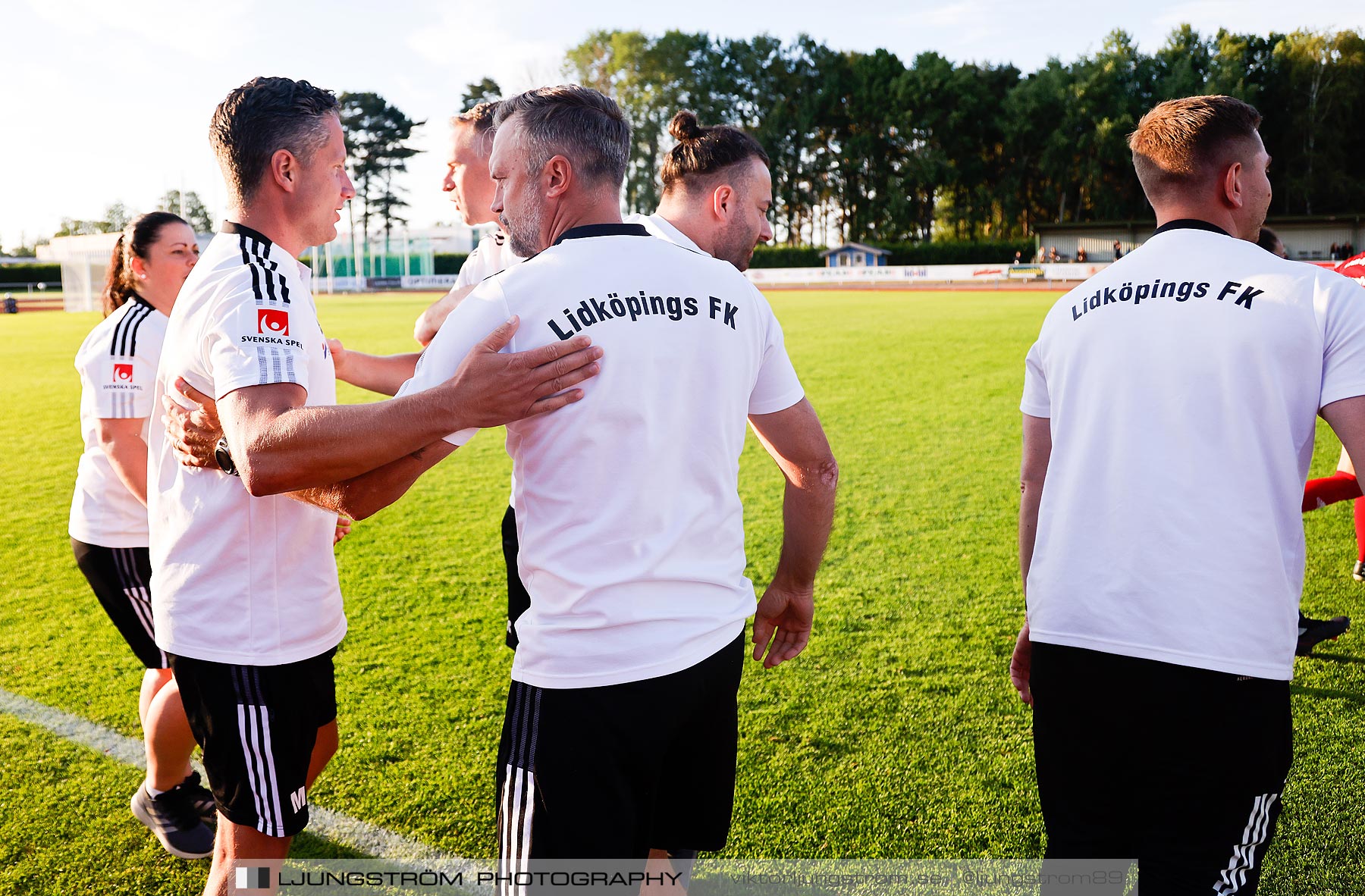 Lidköpings FK-Alingsås FC United 2-1,dam,Framnäs IP,Lidköping,Sverige,Fotboll,,2021,262248