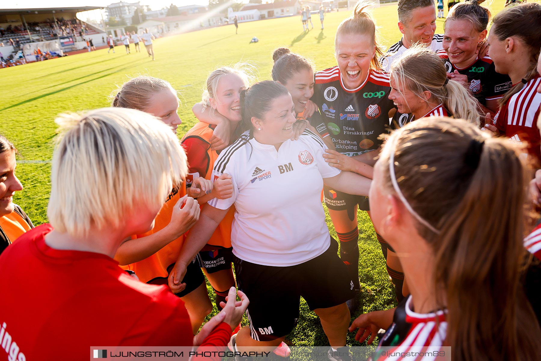 Lidköpings FK-Alingsås FC United 2-1,dam,Framnäs IP,Lidköping,Sverige,Fotboll,,2021,262254