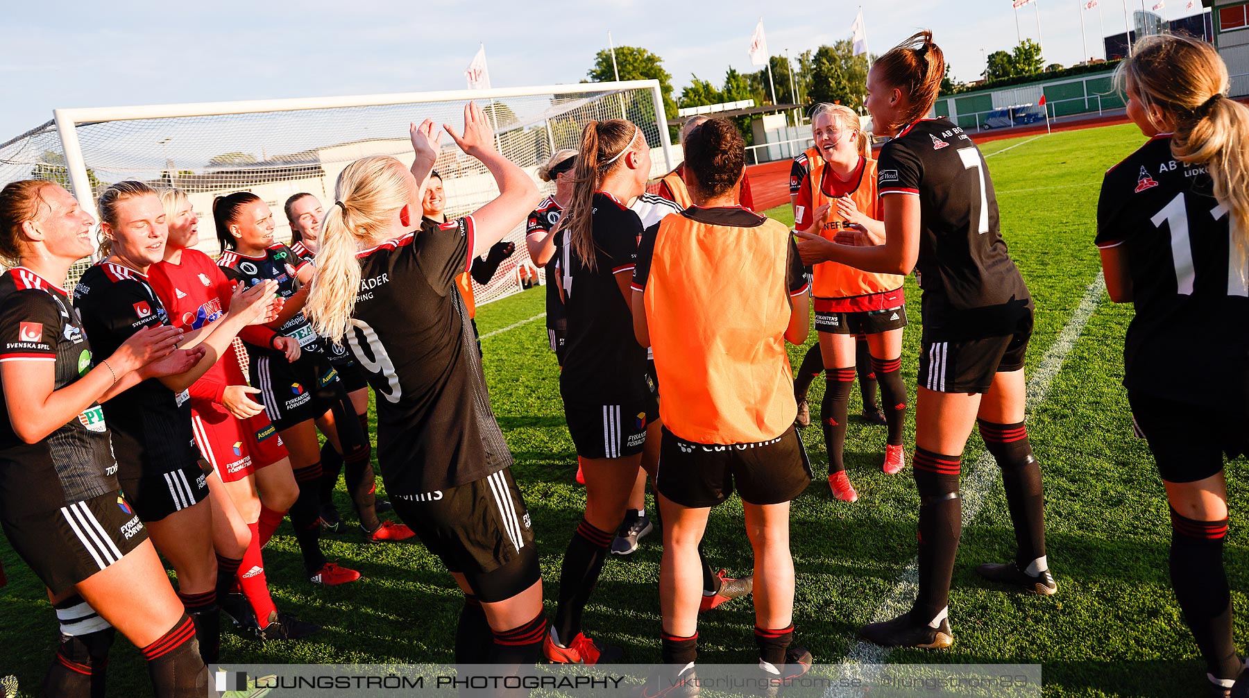 Lidköpings FK-Alingsås FC United 2-1,dam,Framnäs IP,Lidköping,Sverige,Fotboll,,2021,262267