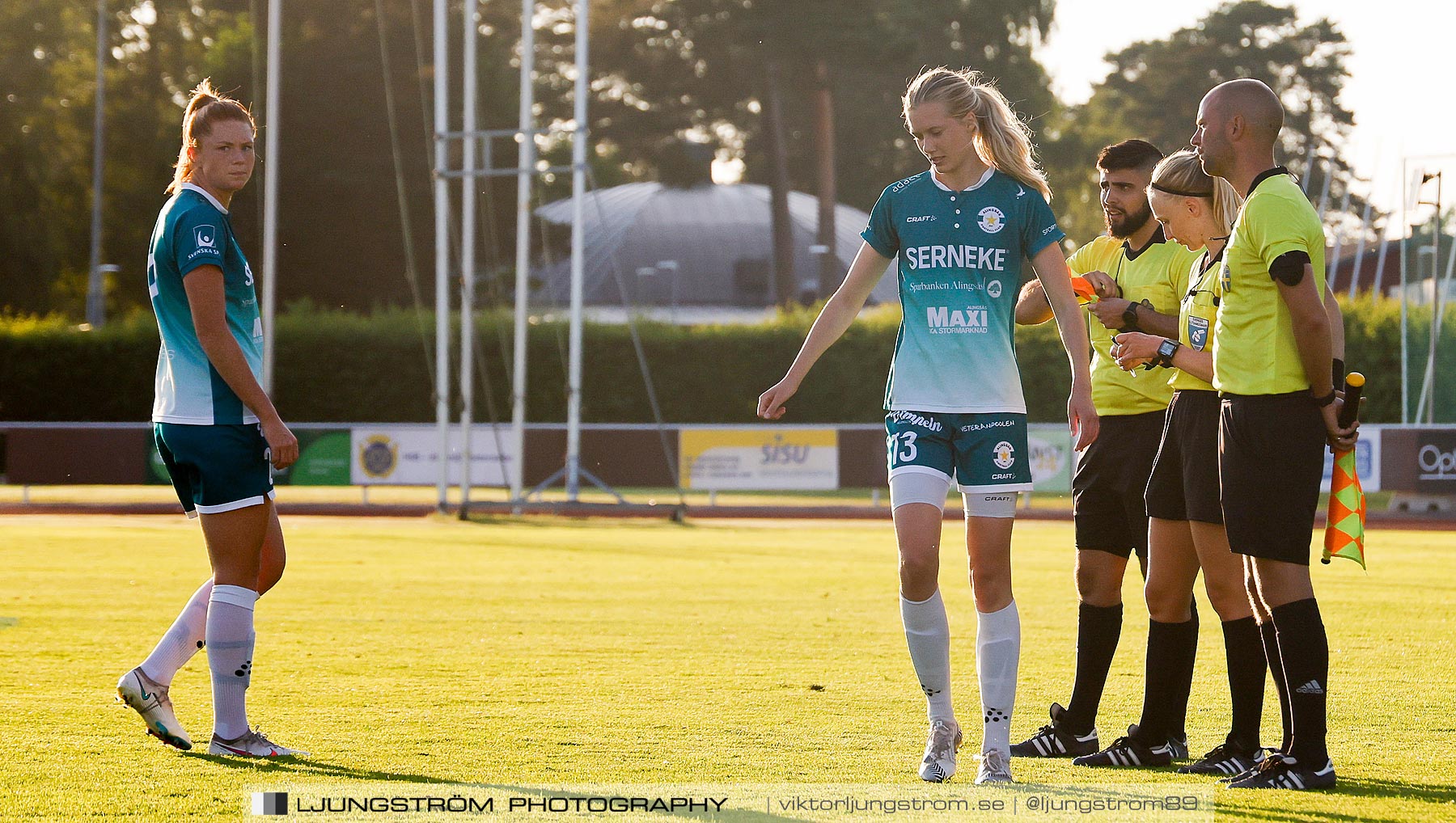 Lidköpings FK-Alingsås FC United 2-1,dam,Framnäs IP,Lidköping,Sverige,Fotboll,,2021,262283