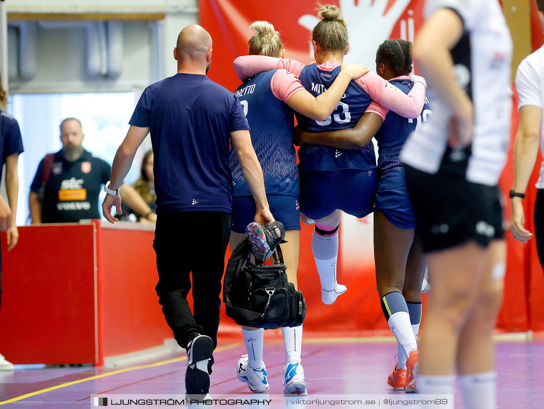 Annliz Cup Superelit Neptunes de Nantes-VästeråsIrsta HF 35-39,dam,Skövde Idrottshall,Skövde,Sverige,Handboll,,2021,264359