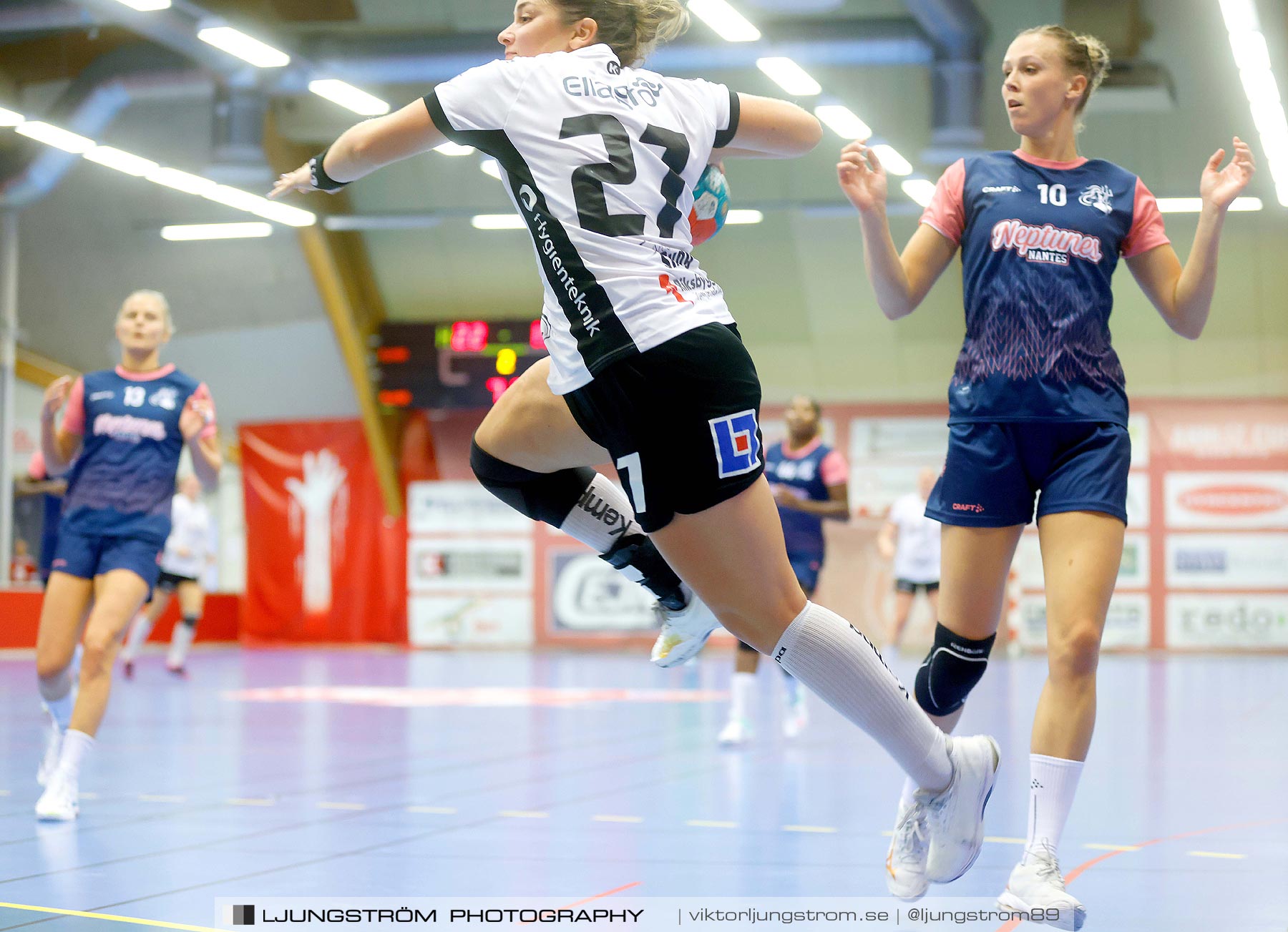 Annliz Cup Superelit Neptunes de Nantes-VästeråsIrsta HF 35-39,dam,Skövde Idrottshall,Skövde,Sverige,Handboll,,2021,264427