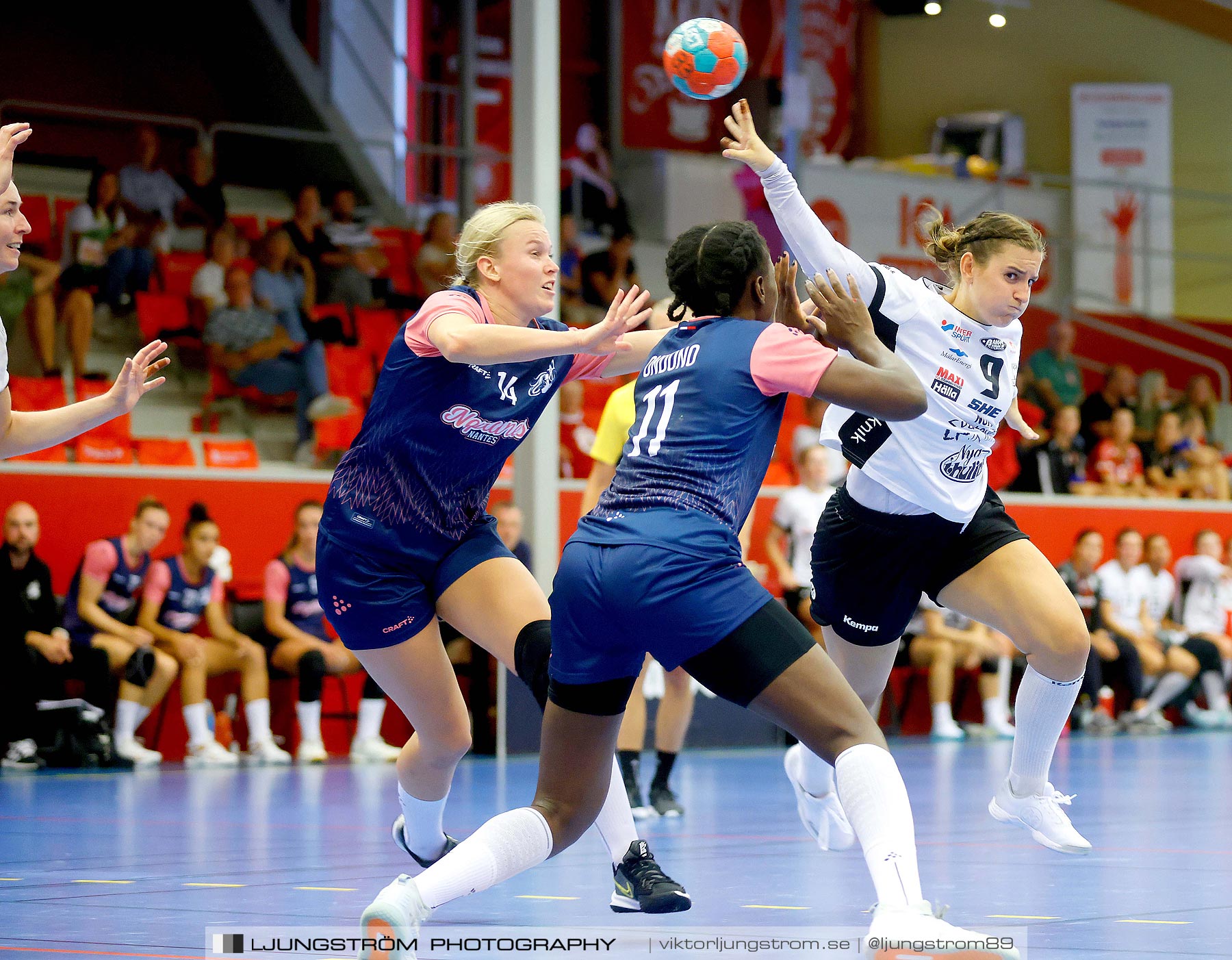 Annliz Cup Superelit Neptunes de Nantes-VästeråsIrsta HF 35-39,dam,Skövde Idrottshall,Skövde,Sverige,Handboll,,2021,264452