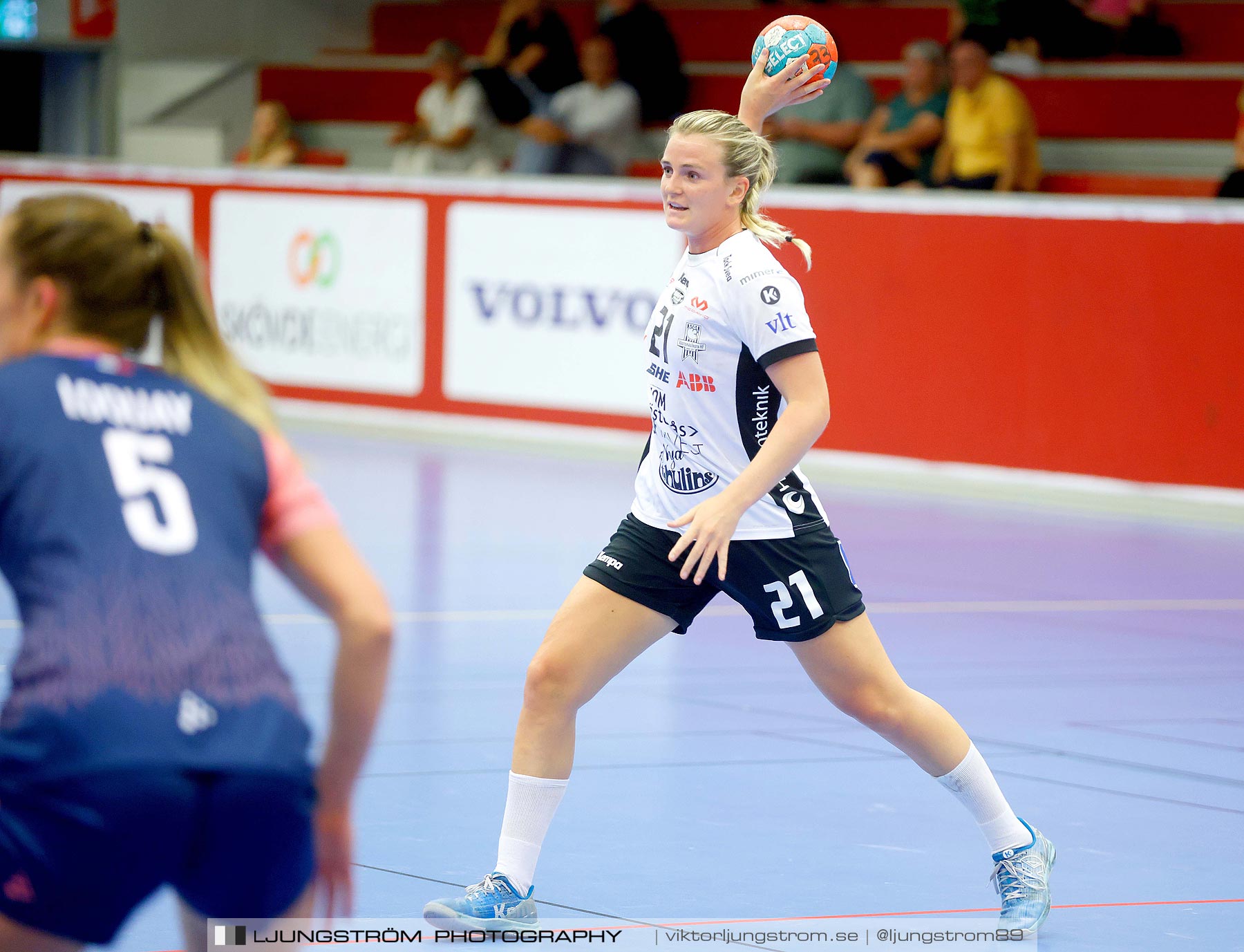 Annliz Cup Superelit Neptunes de Nantes-VästeråsIrsta HF 35-39,dam,Skövde Idrottshall,Skövde,Sverige,Handboll,,2021,264465