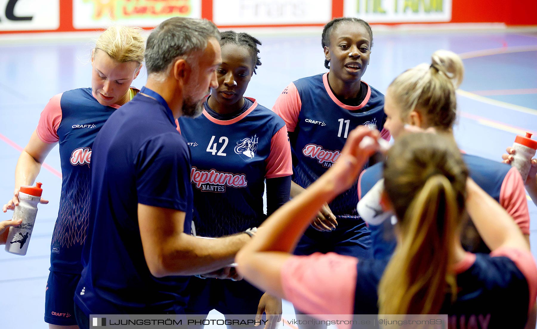 Annliz Cup Superelit Neptunes de Nantes-VästeråsIrsta HF 35-39,dam,Skövde Idrottshall,Skövde,Sverige,Handboll,,2021,264474