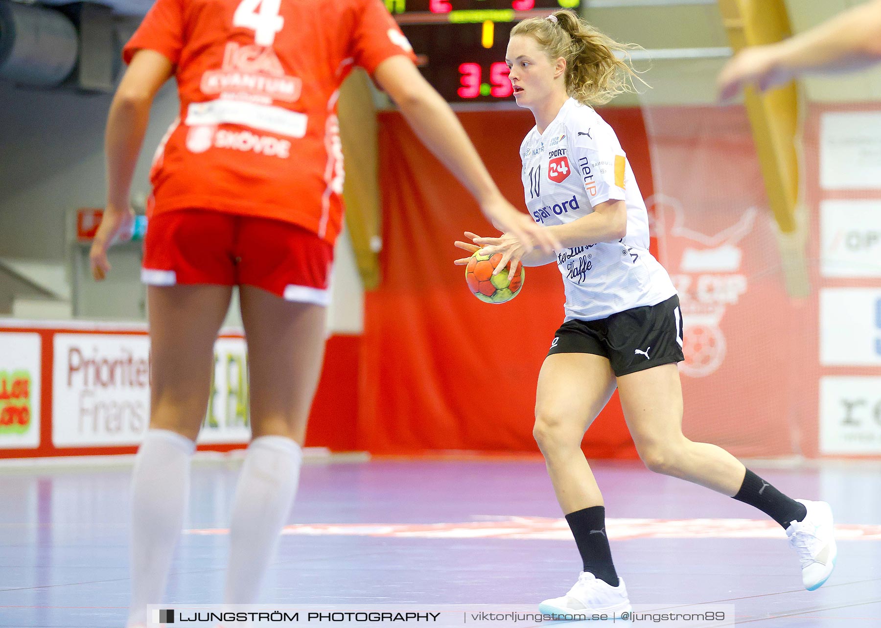 Annliz Cup Superelit Skövde HF-Viborg HK 21-36,dam,Skövde Idrottshall,Skövde,Sverige,Handboll,,2021,264714