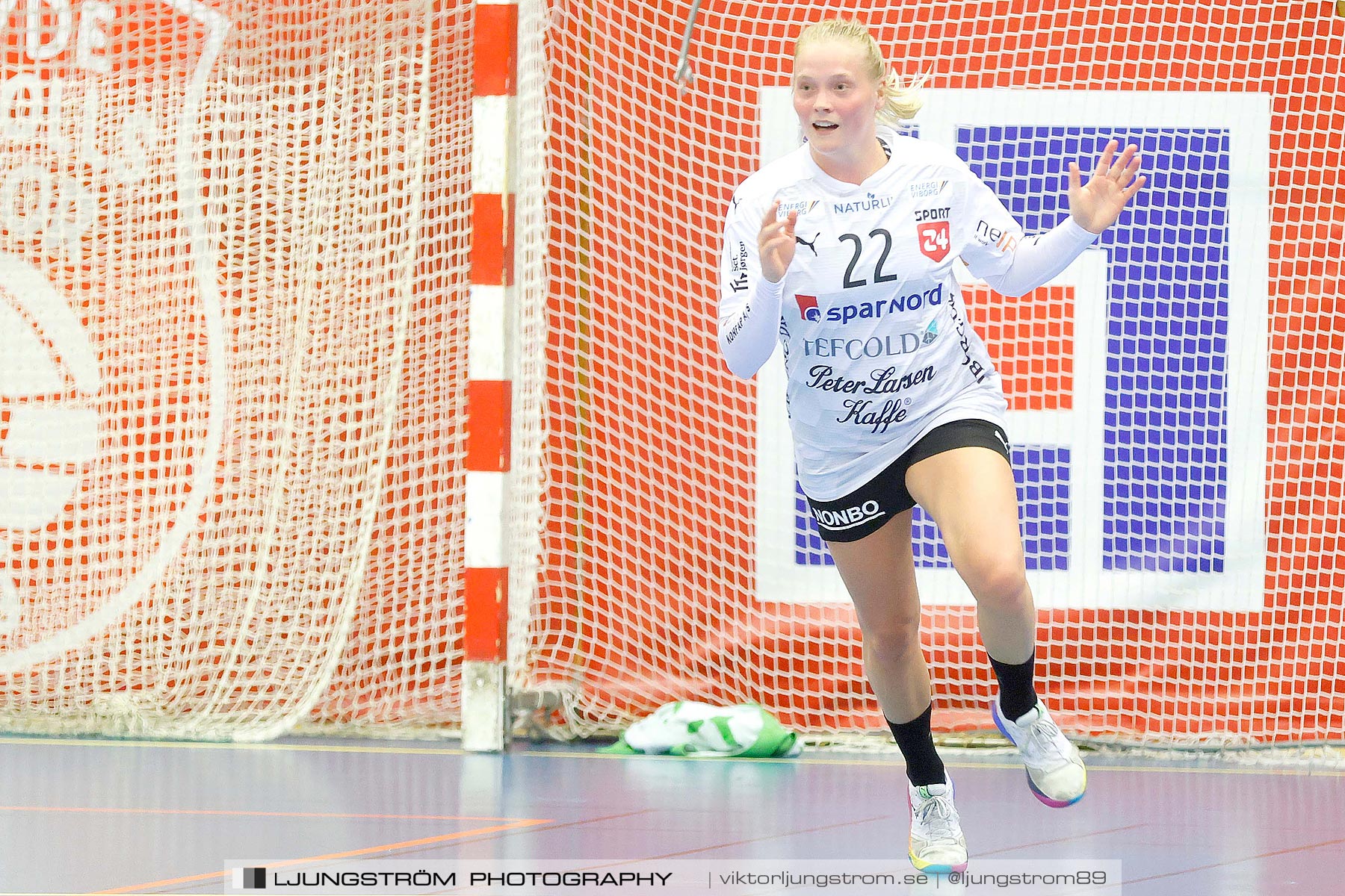 Annliz Cup Superelit Skövde HF-Viborg HK 21-36,dam,Skövde Idrottshall,Skövde,Sverige,Handboll,,2021,264783