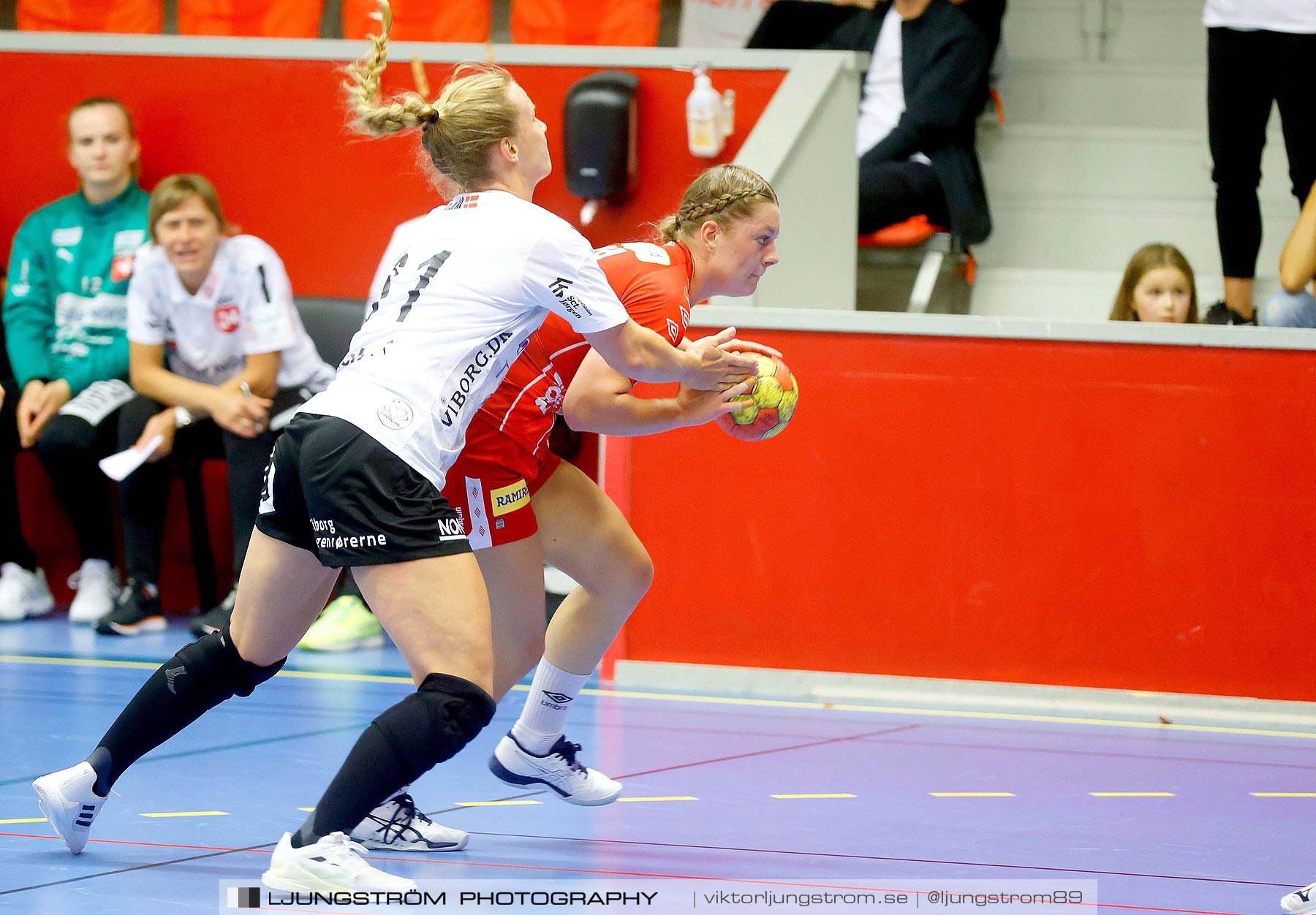 Annliz Cup Superelit Skövde HF-Viborg HK 21-36,dam,Skövde Idrottshall,Skövde,Sverige,Handboll,,2021,264824