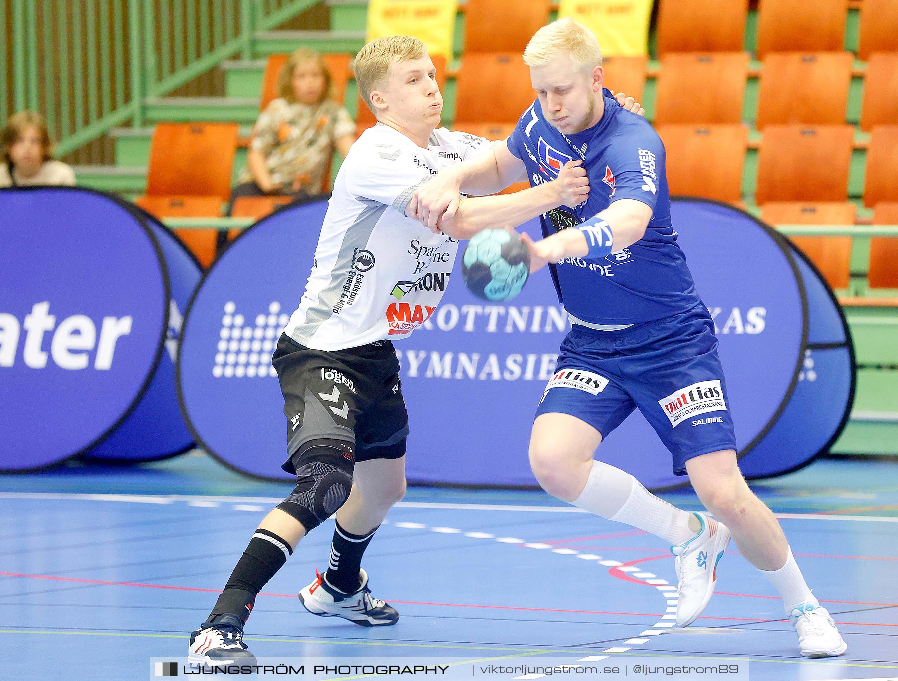 IFK Skövde HK-Eskilstuna Guif 32-21,herr,Arena Skövde,Skövde,Sverige,Handboll,,2021,264870