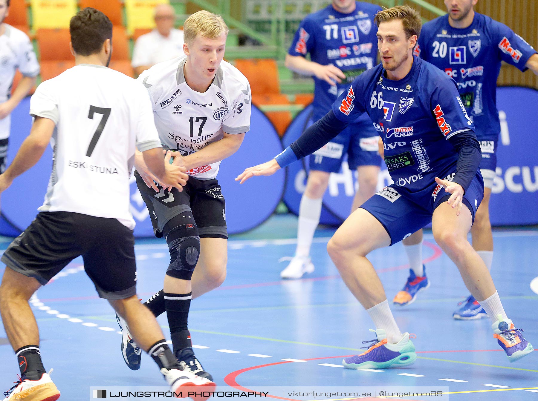 IFK Skövde HK-Eskilstuna Guif 32-21,herr,Arena Skövde,Skövde,Sverige,Handboll,,2021,264877