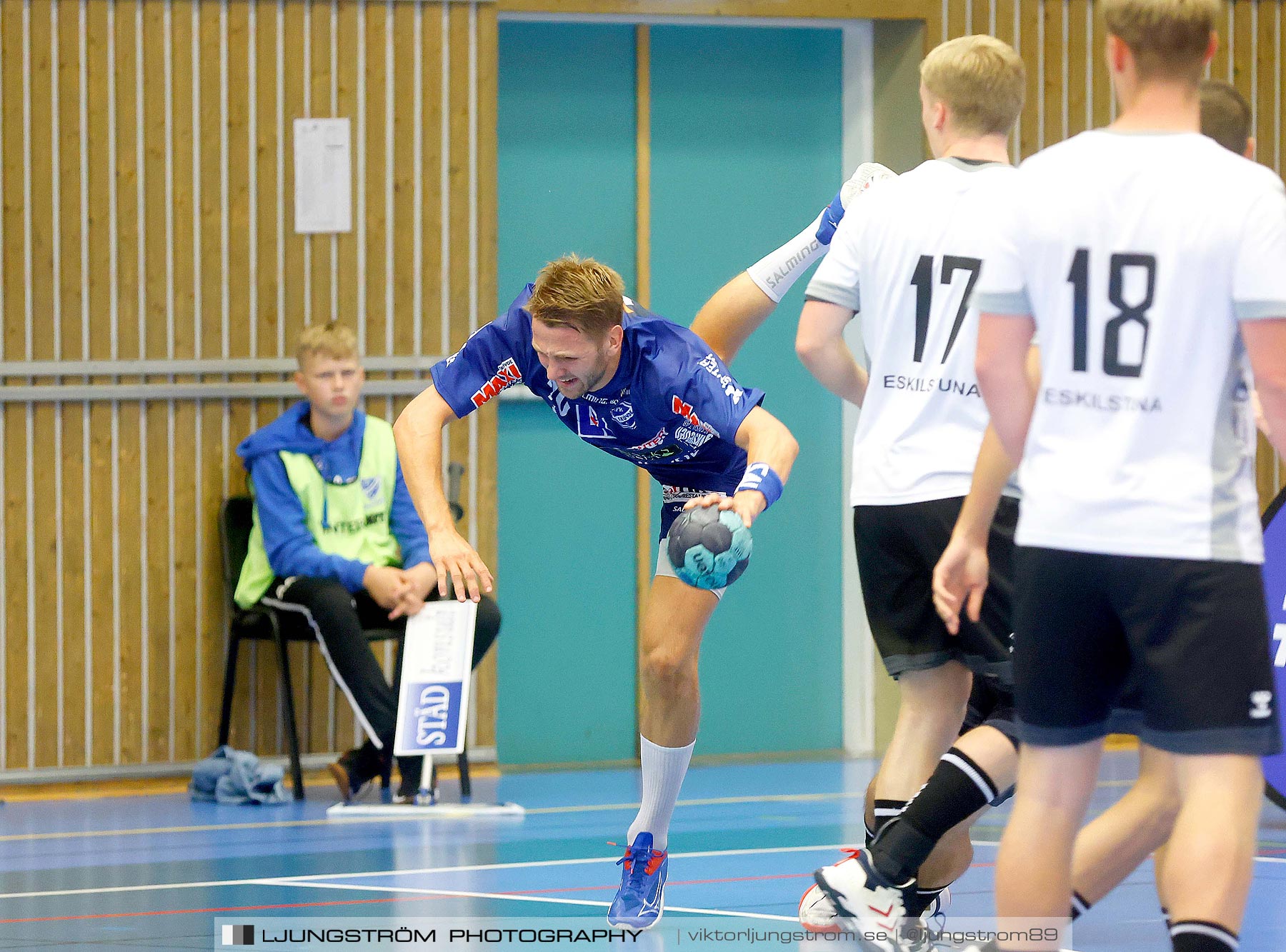 IFK Skövde HK-Eskilstuna Guif 32-21,herr,Arena Skövde,Skövde,Sverige,Handboll,,2021,264886