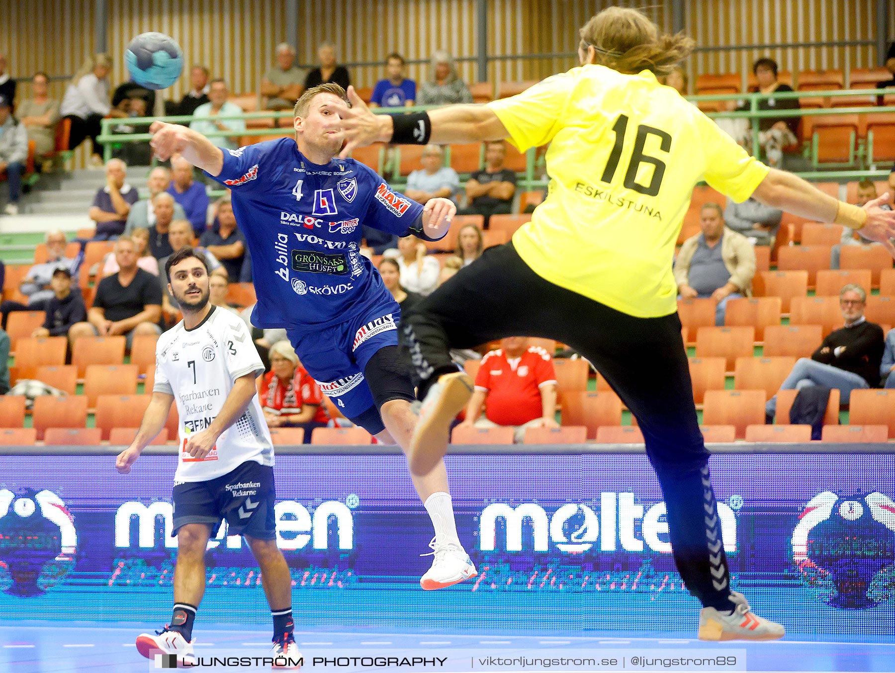 IFK Skövde HK-Eskilstuna Guif 32-21,herr,Arena Skövde,Skövde,Sverige,Handboll,,2021,264903