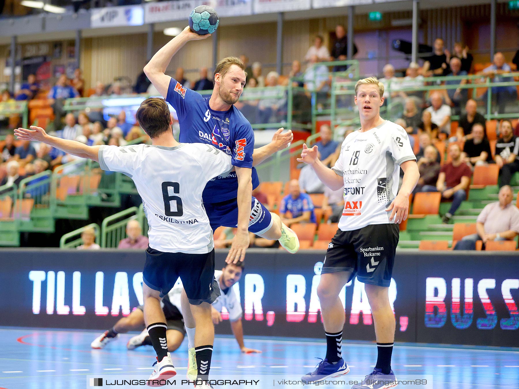 IFK Skövde HK-Eskilstuna Guif 32-21,herr,Arena Skövde,Skövde,Sverige,Handboll,,2021,264917