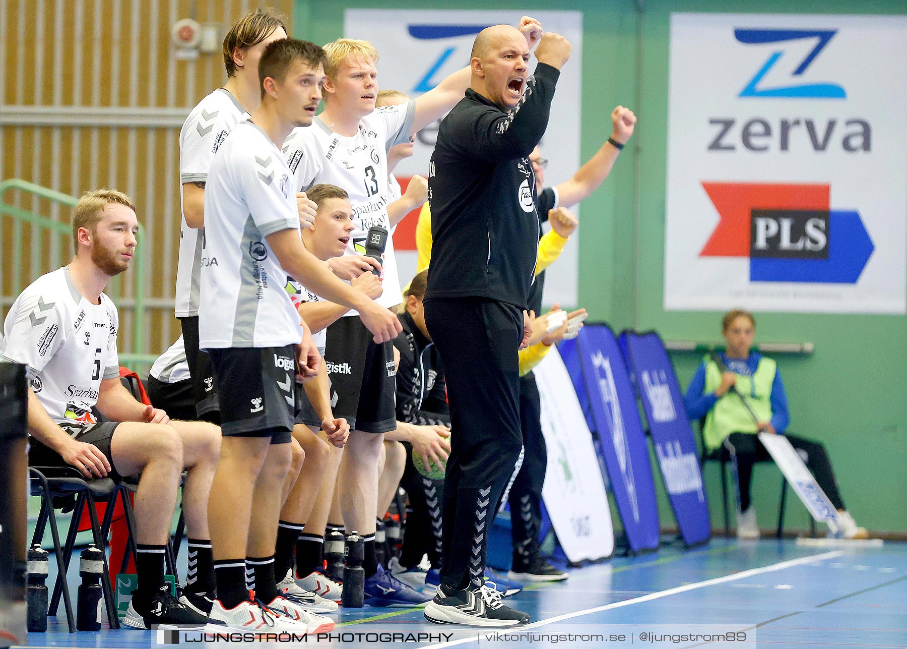 IFK Skövde HK-Eskilstuna Guif 32-21,herr,Arena Skövde,Skövde,Sverige,Handboll,,2021,265056