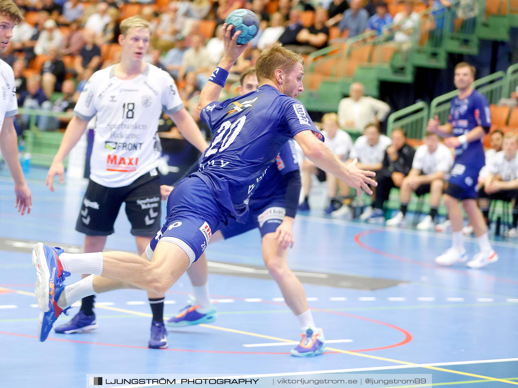 IFK Skövde HK-Eskilstuna Guif 32-21,herr,Arena Skövde,Skövde,Sverige,Handboll,,2021,265116