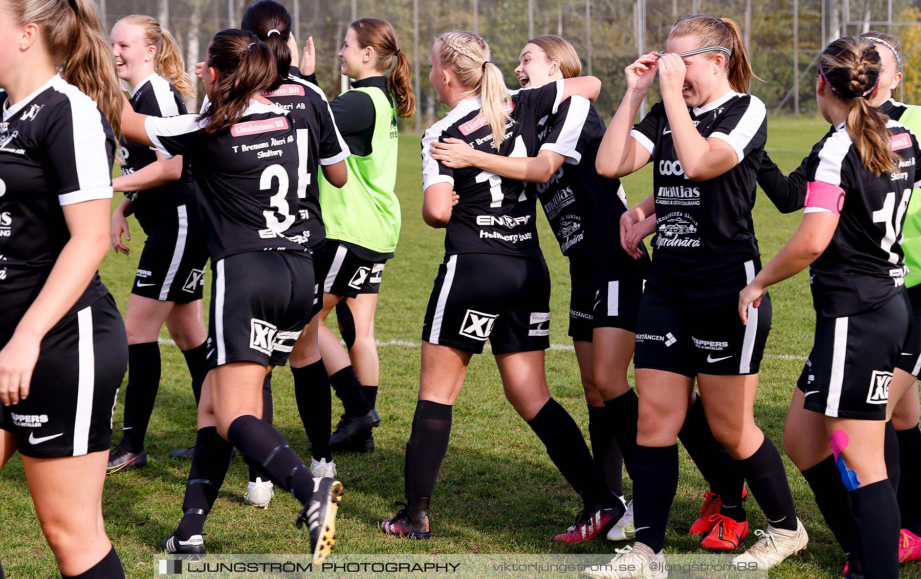 Skövde KIK-Sils IF U 4-2,dam,Lillegårdens IP,Skövde,Sverige,Fotboll,,2021,266243