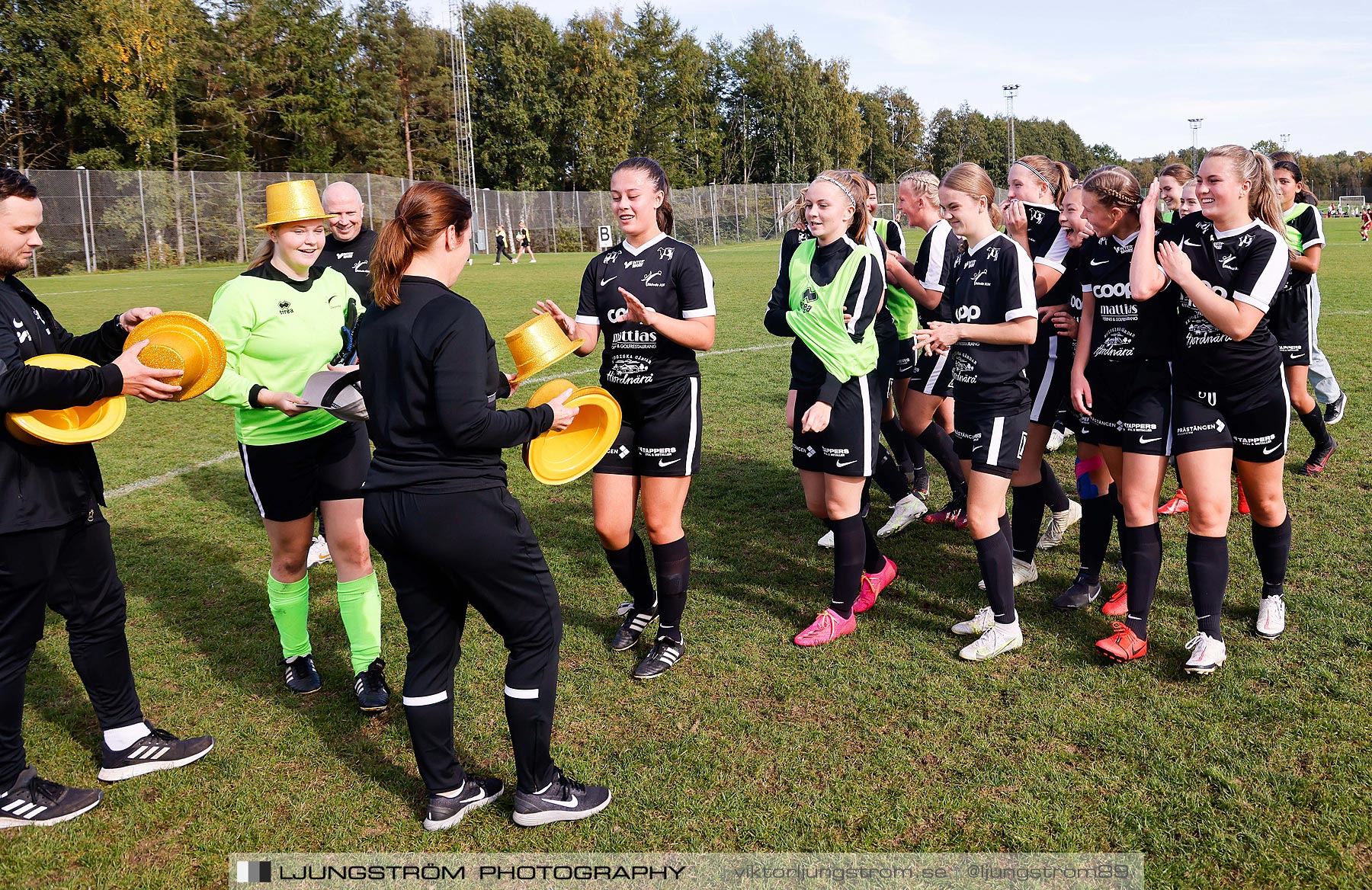 Skövde KIK-Sils IF U 4-2,dam,Lillegårdens IP,Skövde,Sverige,Fotboll,,2021,266254